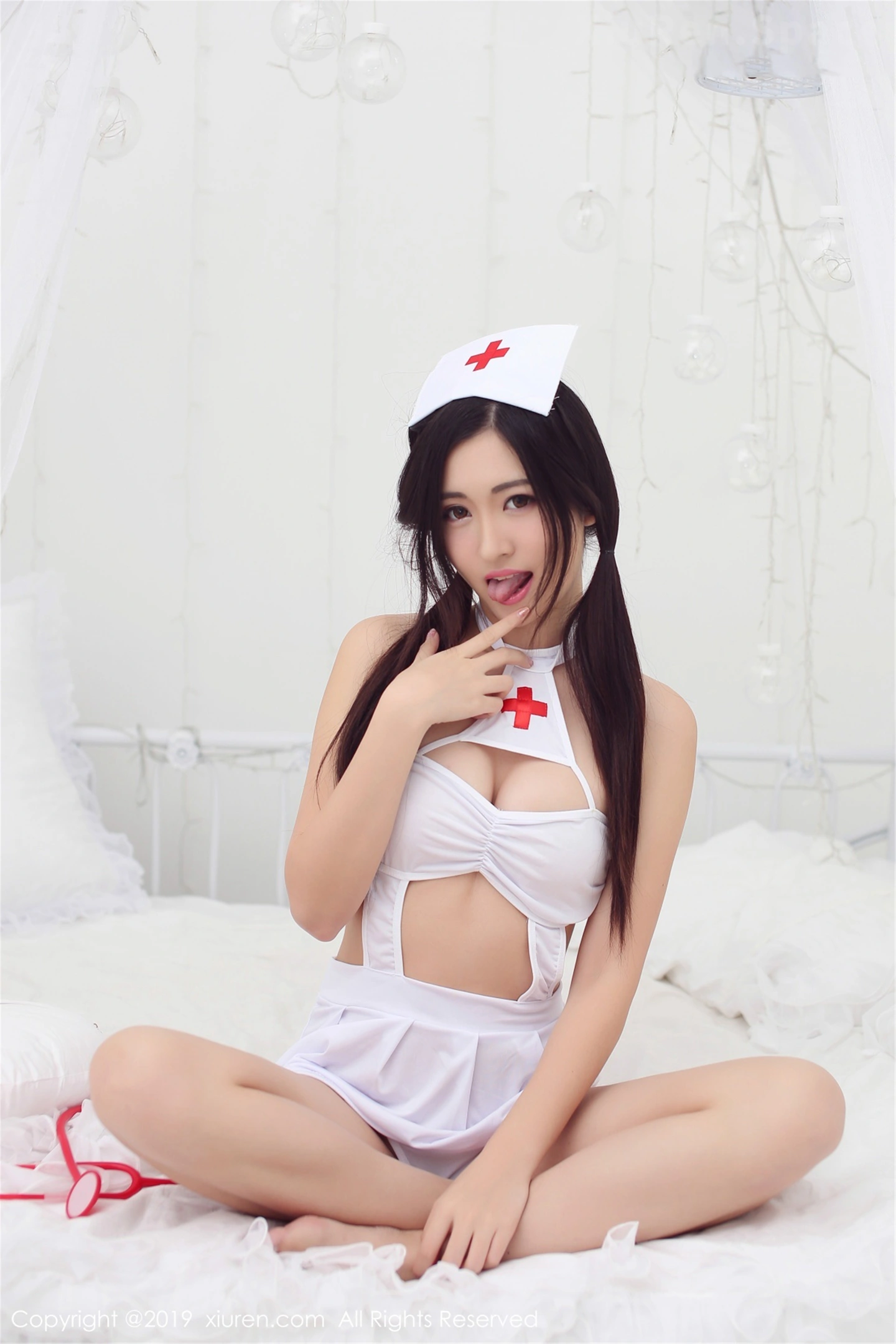 图片[5]-[XiuRen秀人网]VOL.1390 嫩模沈梦瑶私房护士装+连体开档黑丝秀完美身材诱惑写真51P-秀人网官方网站